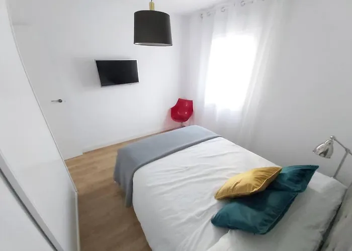 Luminoso Apartamento En El Centro, Con Mucho Arte